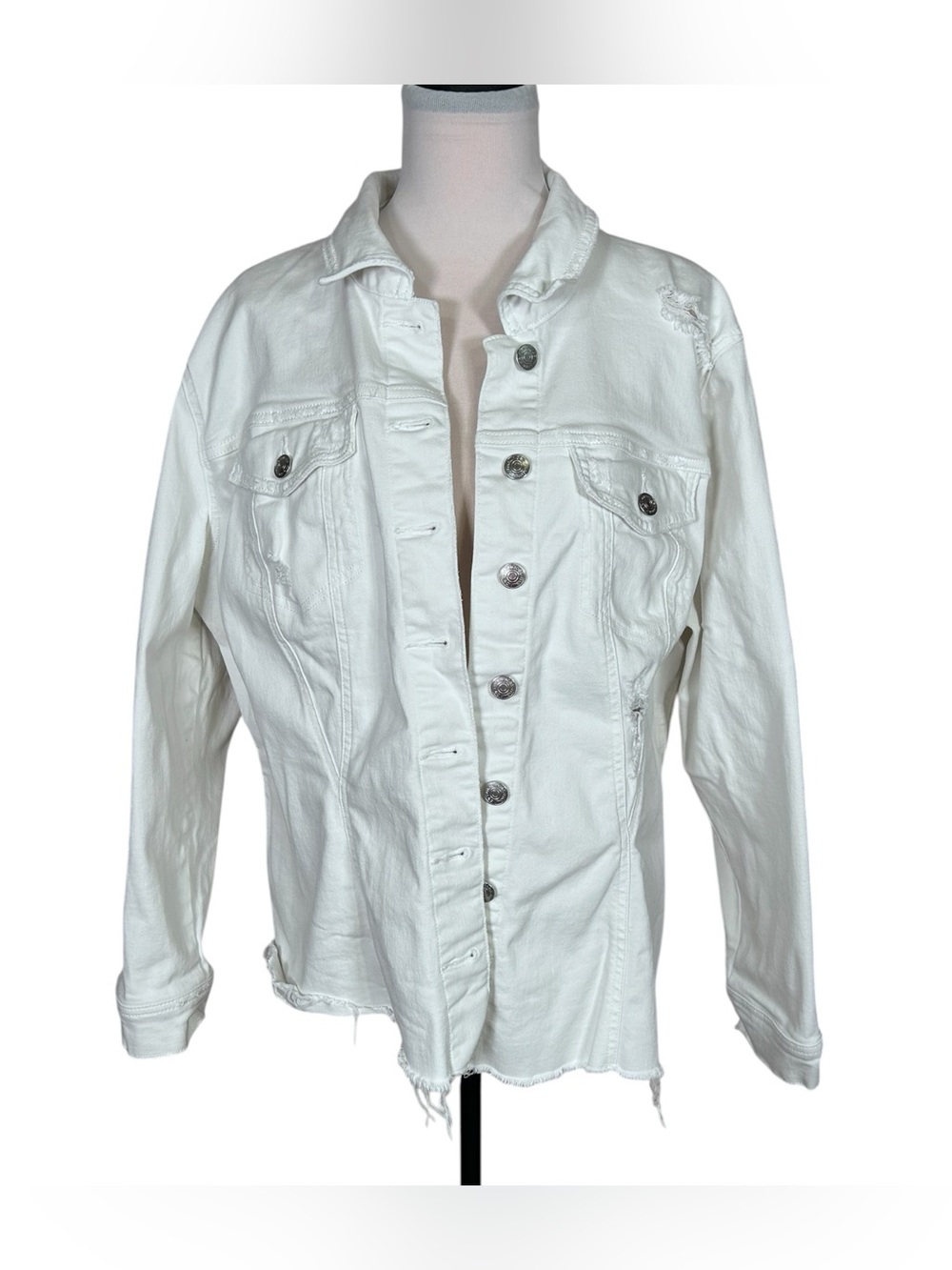 Maurices 2X White Distressed Denim Jacket Raw Frayed Hem Plus Size